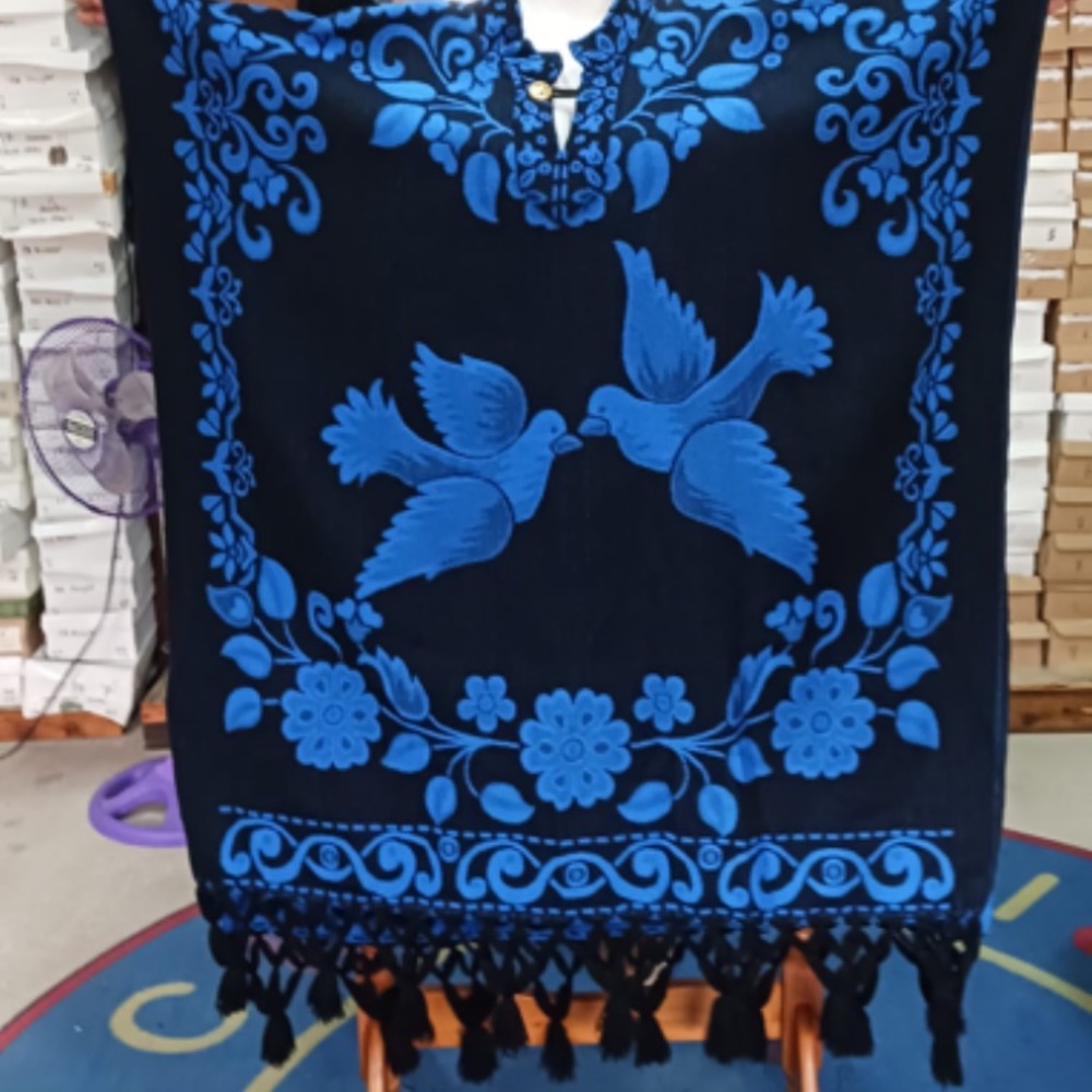 Mexican poncho for woman one size fit all new made of cotton very soft